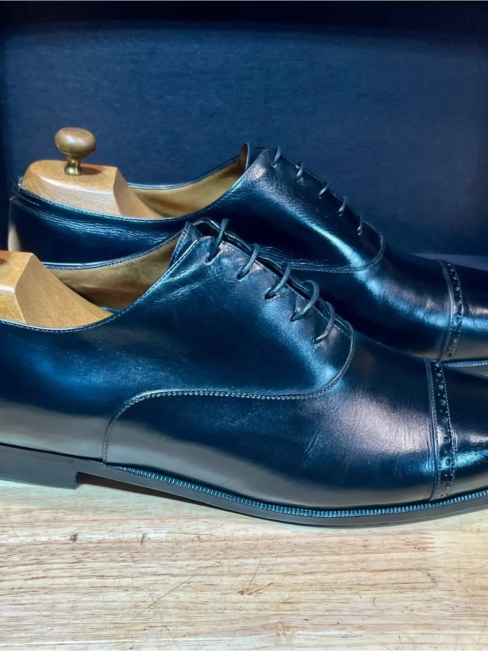 Aubercy Paris Men's Black Leather Punch Cap Toe Oxfords UK11.5/US12.5M w/ Trees
